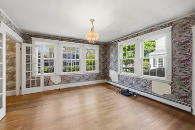 9 Cedar St, Marblehead, MA 01945 - Photo 5