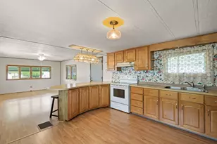 48 Easy St, Raynham, MA 02767 - Photo 7