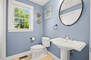 85 Crescent St, West Bridgewater, MA 02379 - Photo 31