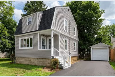2 Cottage Pl, Haverhill, MA 01835 - Photo 1