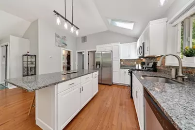 330 Spring Street, Rockland, MA 02370 - Photo 5