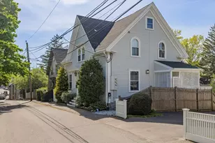13 Elm St, Marblehead, MA 01945 - Photo 1