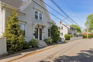 13 Elm St, Marblehead, MA 01945 - Photo 17