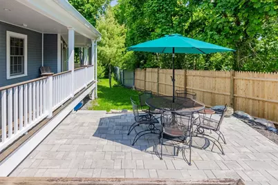 27 Maverick St, Marblehead, MA 01945 - Photo 31