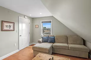 8 Putnam St, Danvers, MA 01923 - Photo 3