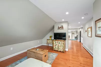 8 Putnam St #3, Danvers, MA 01923 - Photo 5