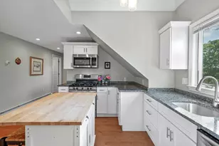 8 Putnam St, Danvers, MA 01923 - Photo 9