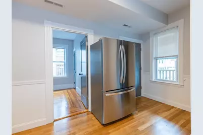206 L Street #2, Boston, MA 02127 - Photo 3