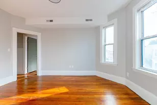 206 L St, Boston, MA 02127 - Photo 9