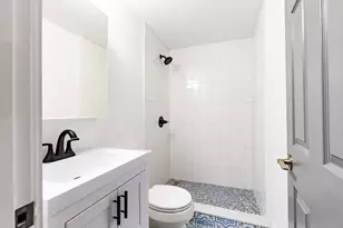 178 L St, Boston, MA 02127 - Photo 17
