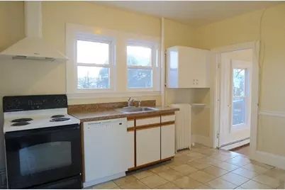 77 Hartford St #2, Newton, MA 02461 - Photo 7