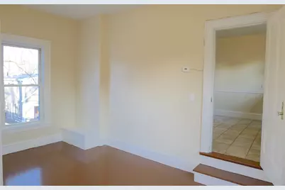 77 Hartford St #2, Newton, MA 02461 - Photo 5