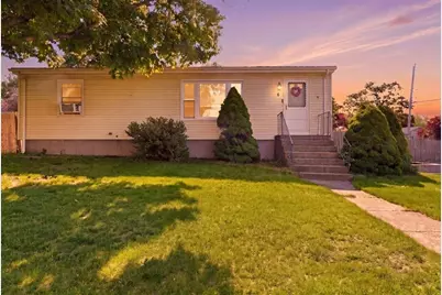 8 Deer St, Somerset, MA 02726 - Photo 27