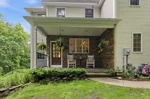 8 Iroquois Ln, Wilbraham, MA 01095 - Photo 17