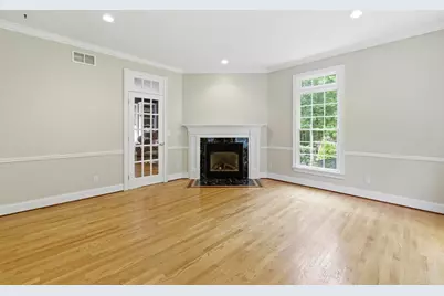 8 Iroquois Ln, Wilbraham, MA 01095 - Photo 9