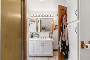 91 Sycamore St, Swansea, MA 02777 - Photo 29
