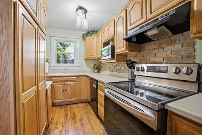 47 Winter St, Southbridge, MA 01550 - Photo 9