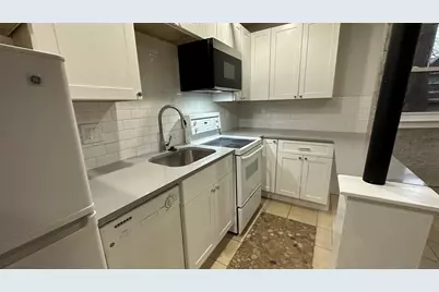 147 Winthrop Rd #2, Brookline, MA 02445 - Photo 7