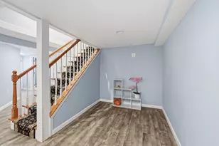 596 Elm St, Marlborough, MA 01752 - Photo 23