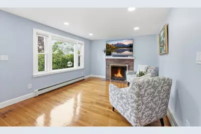 596 Elm St, Marlborough, MA 01752 - Photo 9
