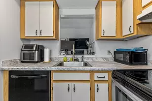 231 Lake St, Weymouth, MA 02189 - Photo 7