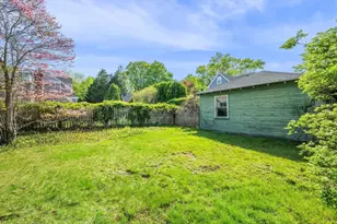28 Orchard St, Marblehead, MA 01945 - Photo 15