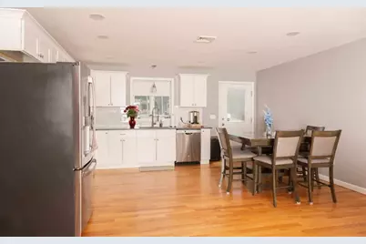 43 Grace St, Chicopee, MA 01020 - Photo 7