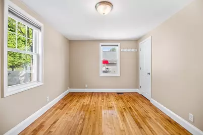 1 Egmont Ave, Billerica, MA 01821 - Photo 13