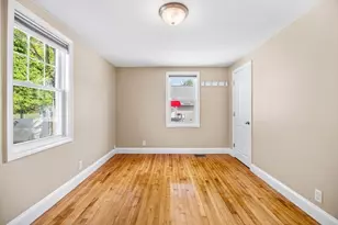 1 Egmont Ave, Billerica, MA 01821 - Photo 13