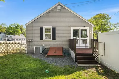 1 Egmont Ave, Billerica, MA 01821 - Photo 23