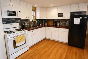 18 Crescent St, Somerville, MA 02145 - Photo 9