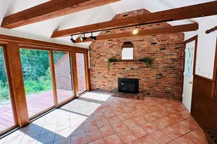 1193 Amostown Rd, West Springfield, MA 01089 - Photo 5