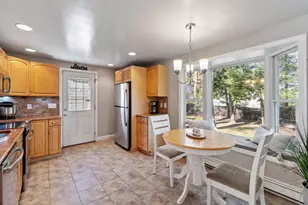 289 South Rd, Bedford, MA 01730 - Photo 9
