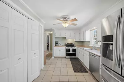86 Oak Ln, Agawam, MA 01030 - Photo 9