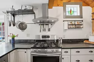 44 Pleasant St, Hopkinton, MA 01748 - Photo 11