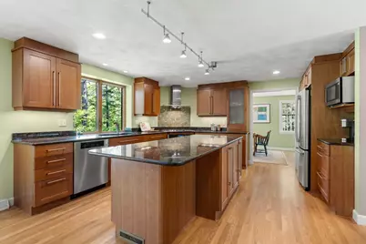 19 Pierce Ave, Westford, MA 01886 - Photo 5