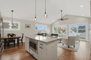 91 Newfield St, Plymouth, MA 02360 - Photo 9