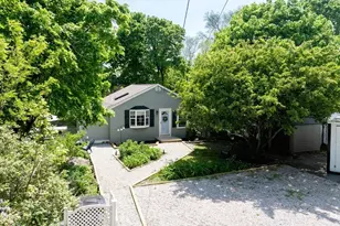 9 Shore Garden Rd, Hull, MA 02045 - Photo 5