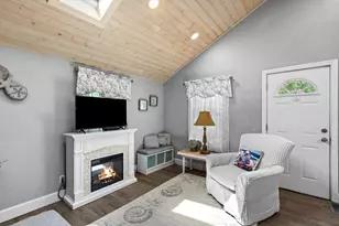 9 Shore Garden Rd, Hull, MA 02045 - Photo 19