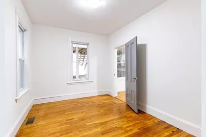 178 L Street #3, Boston, MA 02127 - Photo 11