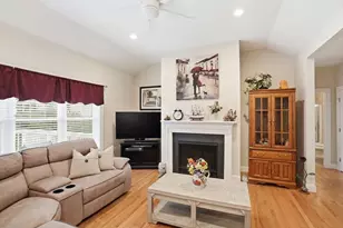 11 Summersweet Cir, Plymouth, MA 02360 - Photo 9