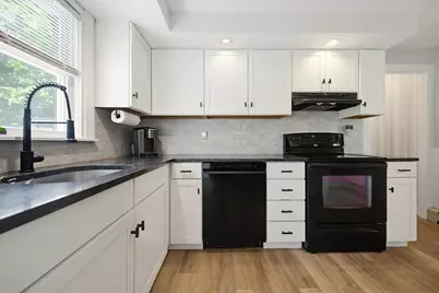 22 Hillcrest Ave, Seekonk, MA 02771 - Photo 13