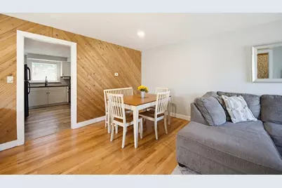 22 Hillcrest Ave, Seekonk, MA 02771 - Photo 7