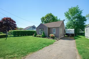 22 Hillcrest Ave, Seekonk, MA 02771 - Photo 3
