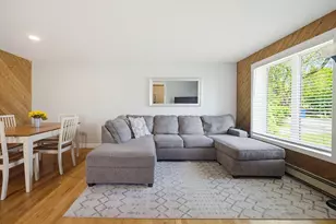 22 Hillcrest Ave, Seekonk, MA 02771 - Photo 5