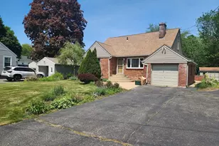 123 Maple St, East Longmeadow, MA 01106 - Photo 3