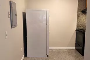 26 Willis St, Framingham, MA 01702 - Photo 9