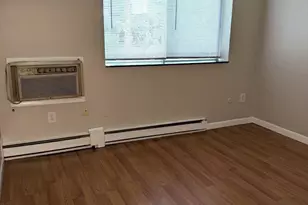 26 Willis St, Framingham, MA 01702 - Photo 7