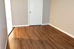 26 Willis St, Framingham, MA 01702 - Photo 5
