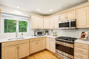 218 Rangeway Rd, Billerica, MA 01862 - Photo 19
